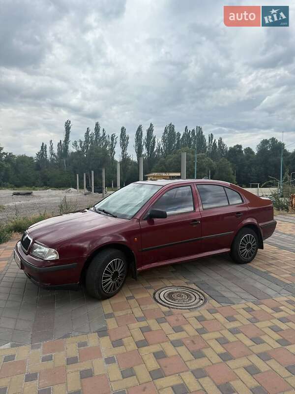 Ліфтбек Skoda Octavia 1999 в Запоріжжі
