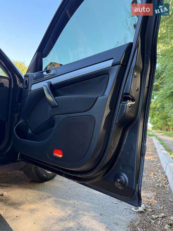 Ліфтбек Skoda Octavia 2006 в Полтаві