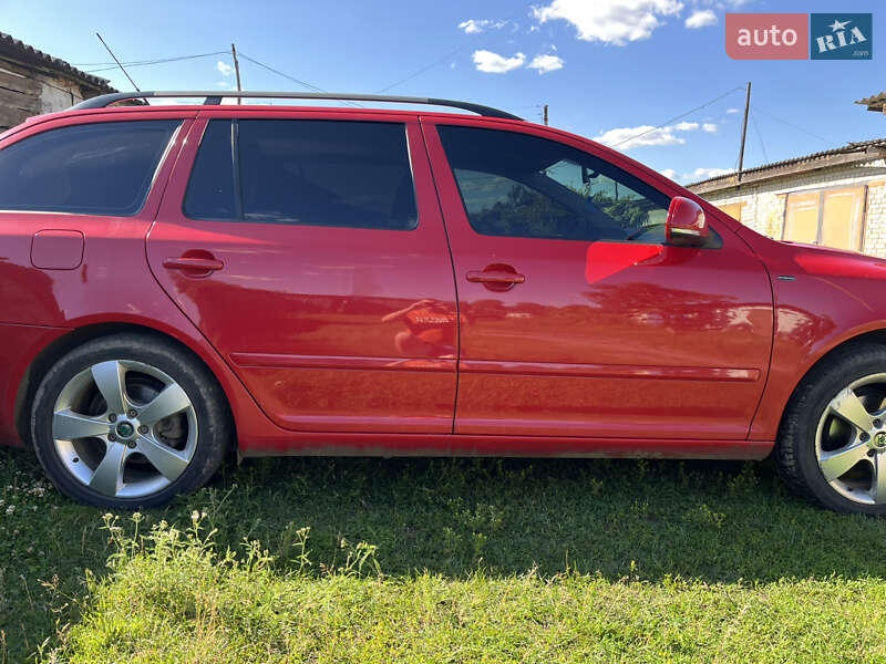 Универсал Skoda Octavia 2010 в Шостке