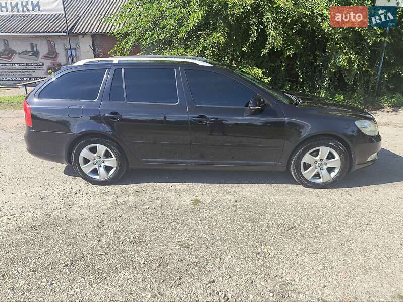 Універсал Skoda Octavia 2011 в Києві фото 5 Універсал Skoda Octavia 2011 в Києві