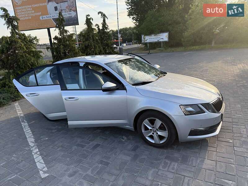 Ліфтбек Skoda Octavia 2017 в Львові фото 8 Ліфтбек Skoda Octavia 2017 в Львові
