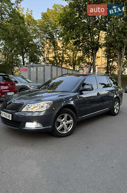 Універсал Skoda Octavia 2012 в Харкові