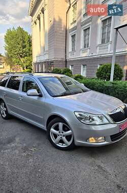 Универсал Skoda Octavia 2009 в Каменском