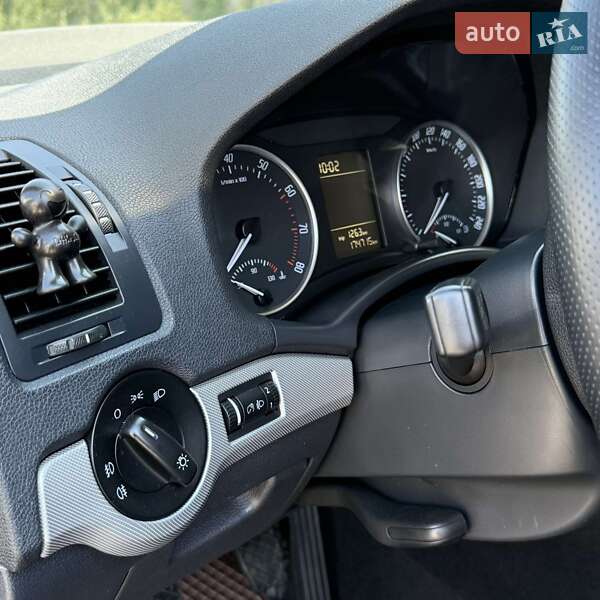 Лифтбек Skoda Octavia 2012 в Днепре фото 28 Лифтбек Skoda Octavia 2012 в Днепре