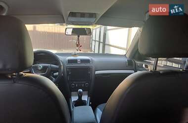 Лифтбек Skoda Octavia 2010 в 