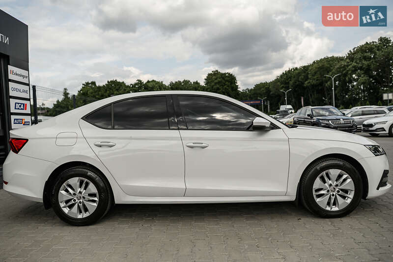 Лифтбек Skoda Octavia 2021 в Львове