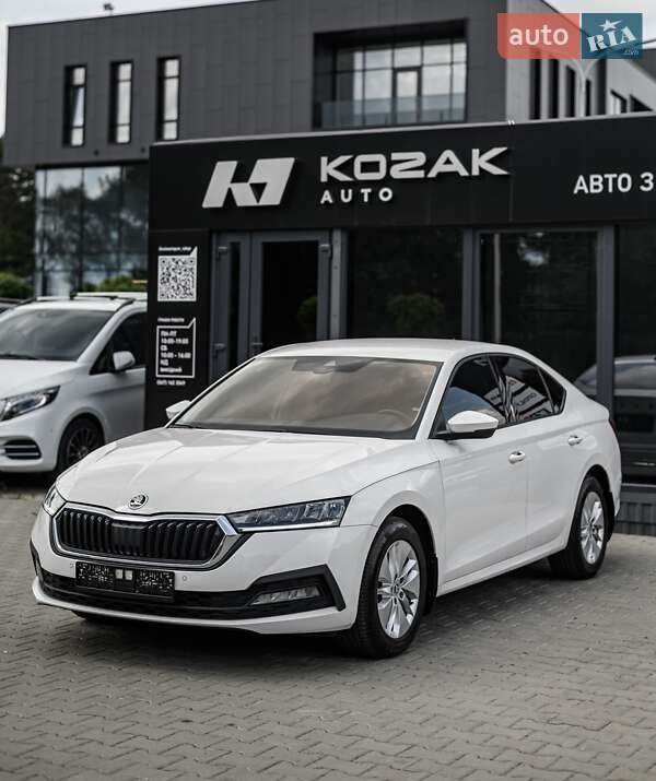 Лифтбек Skoda Octavia 2021 в Львове