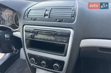 Лифтбек Skoda Octavia 2009 в 