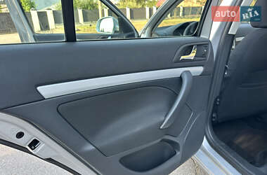 Лифтбек Skoda Octavia 2009 в 
