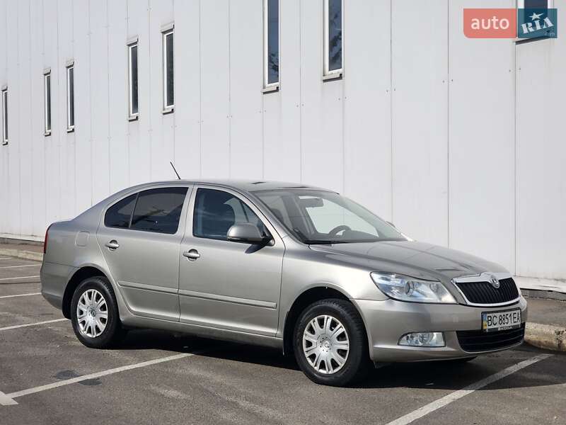 Лифтбек Skoda Octavia 2011 в 