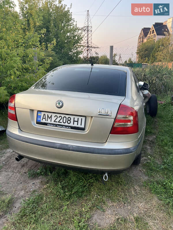 Лифтбек Skoda Octavia 2005 в Белогородке