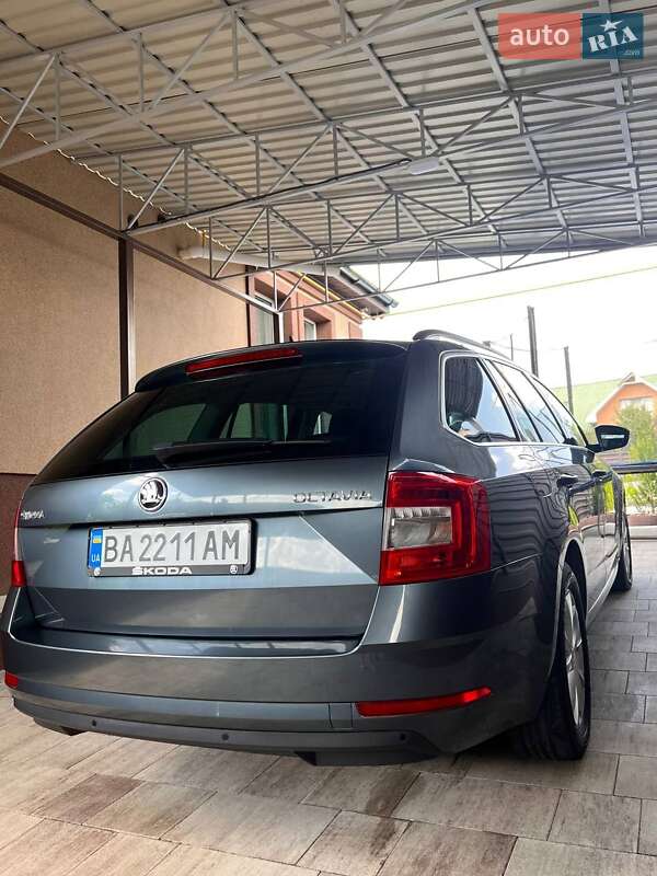 Универсал Skoda Octavia 2017 в Кропивницком