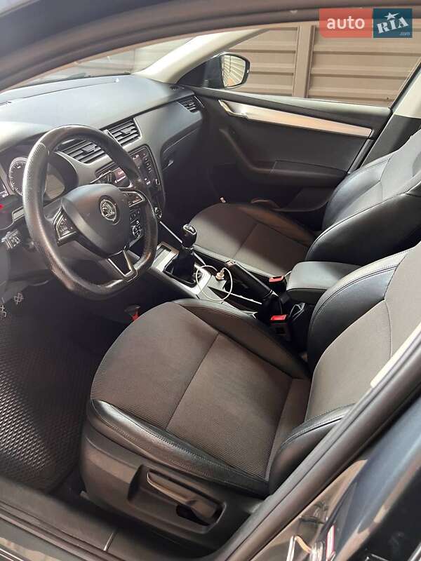 Универсал Skoda Octavia 2017 в Кропивницком