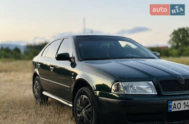 Лифтбек Skoda Octavia 2002 в Иршаве