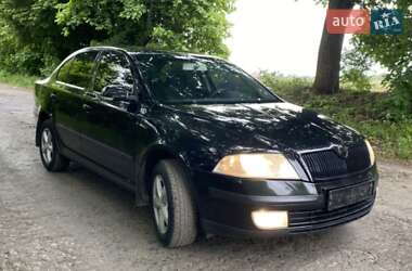Ліфтбек Skoda Octavia 2010 в Рівному