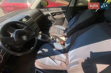 Лифтбек Skoda Octavia 2012 в 
