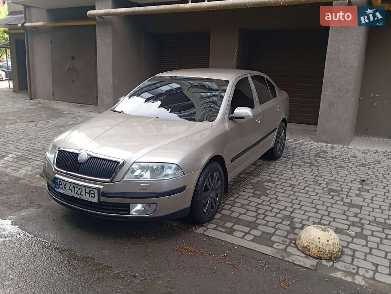 Лифтбек Skoda Octavia 2004 в Ивано-Франковске