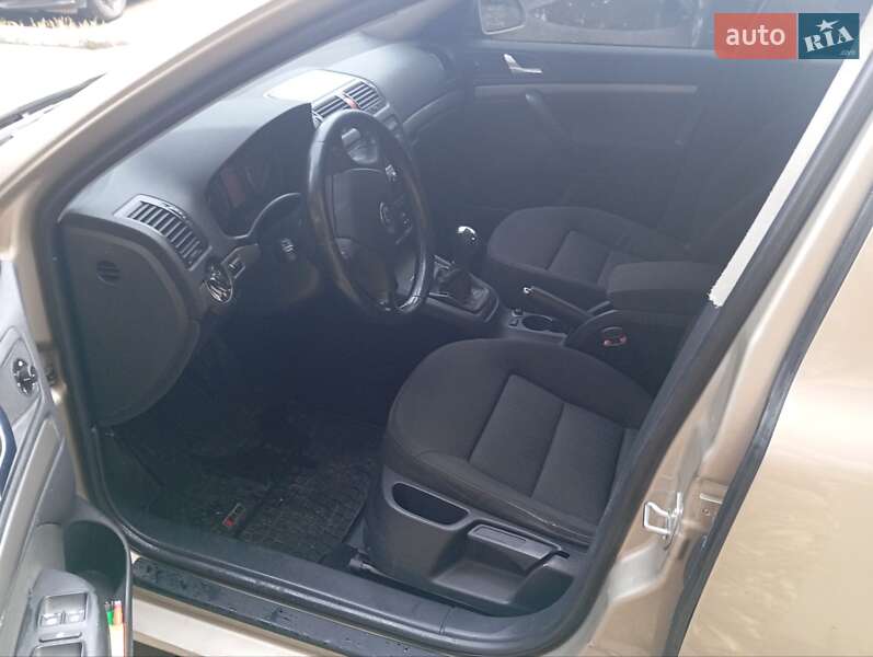 Лифтбек Skoda Octavia 2004 в Ивано-Франковске