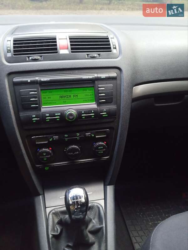 Лифтбек Skoda Octavia 2004 в Ивано-Франковске