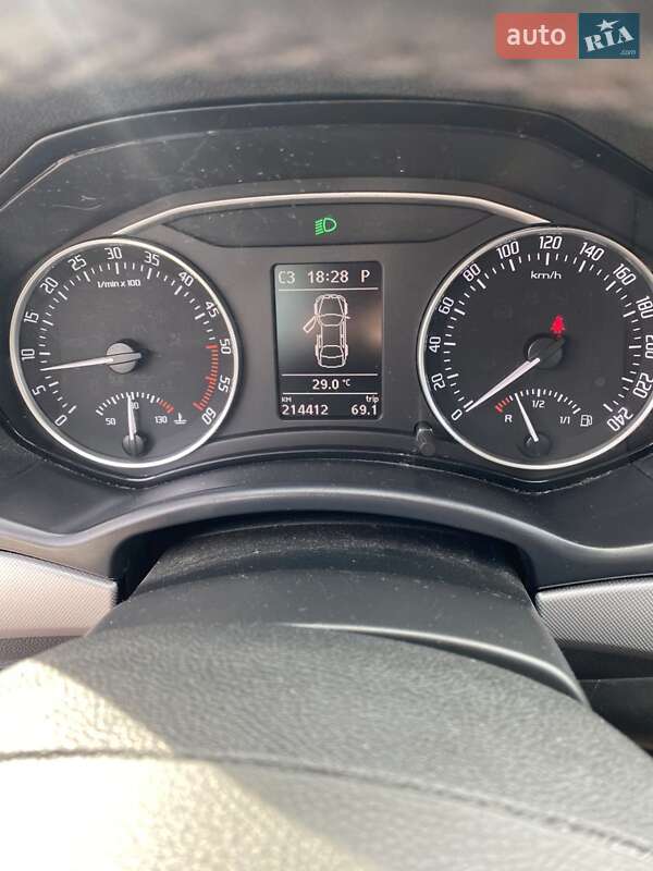 Универсал Skoda Octavia 2011 в Хмельнике