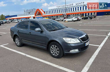 Лифтбек Skoda Octavia 2010 в 