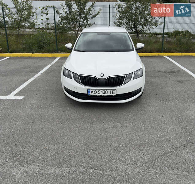 Лифтбек Skoda Octavia 2018 в Ужгороде