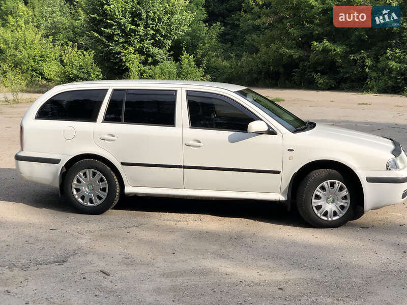 Універсал Skoda Octavia 2002 в Чернігові