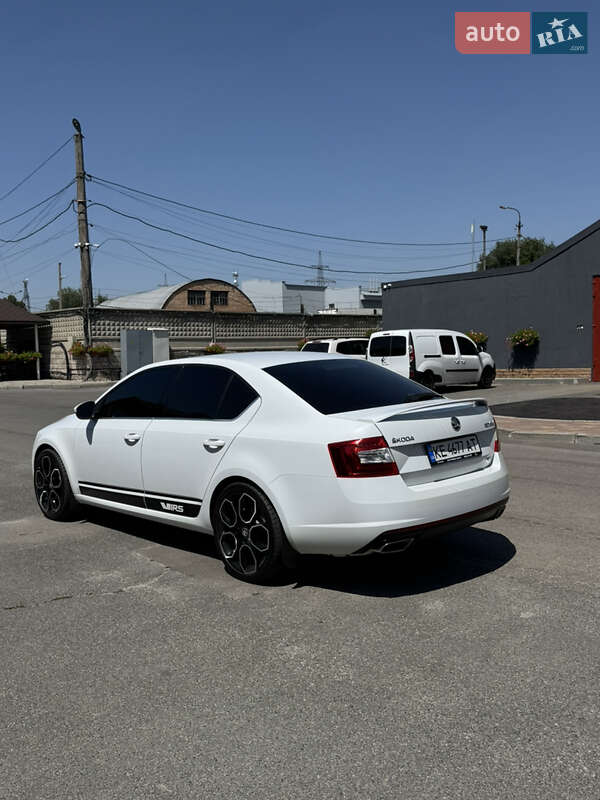 Лифтбек Skoda Octavia 2014 в Днепре
