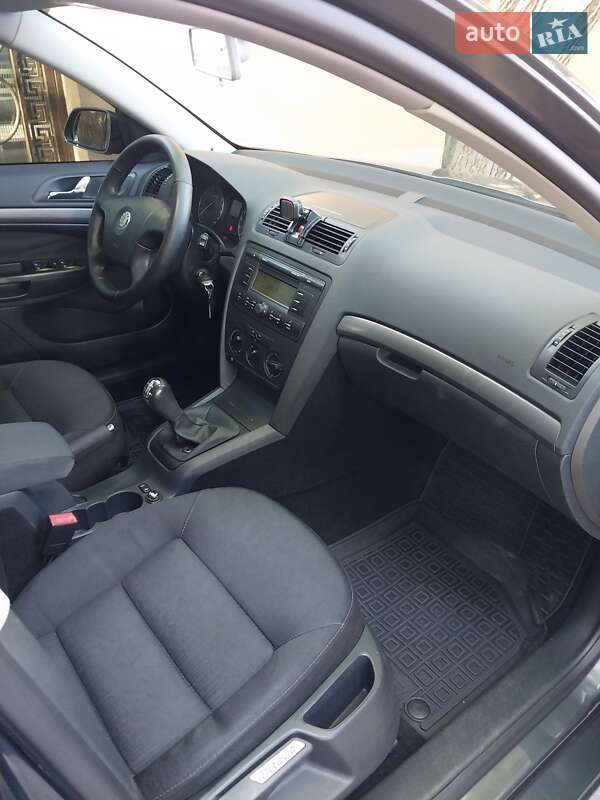 Лифтбек Skoda Octavia 2008 в Одессе