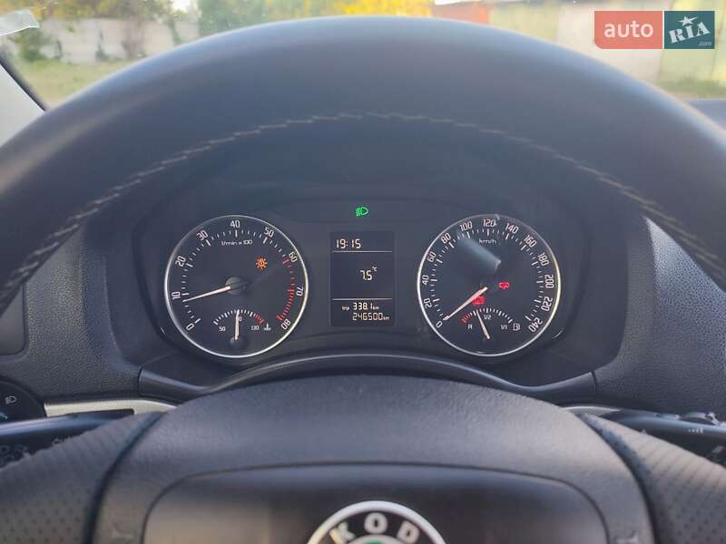 Лифтбек Skoda Octavia 2011 в Харькове