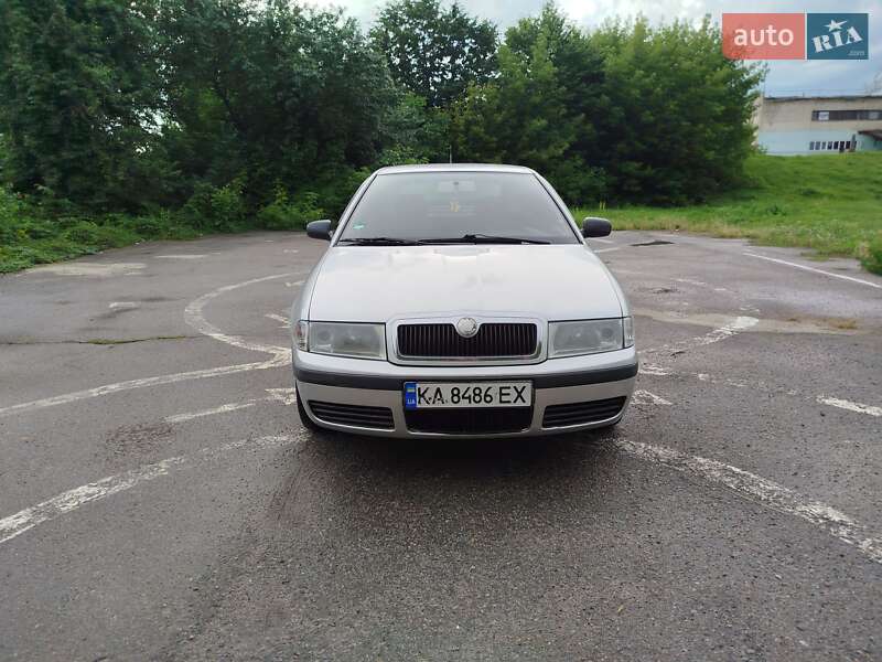 Лифтбек Skoda Octavia 2004 в Конотопе
