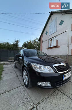 Универсал Skoda Octavia 2009 в Самборе