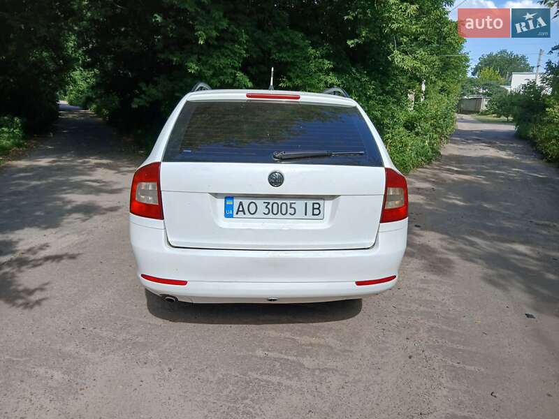 Универсал Skoda Octavia 2012 в Прилуках