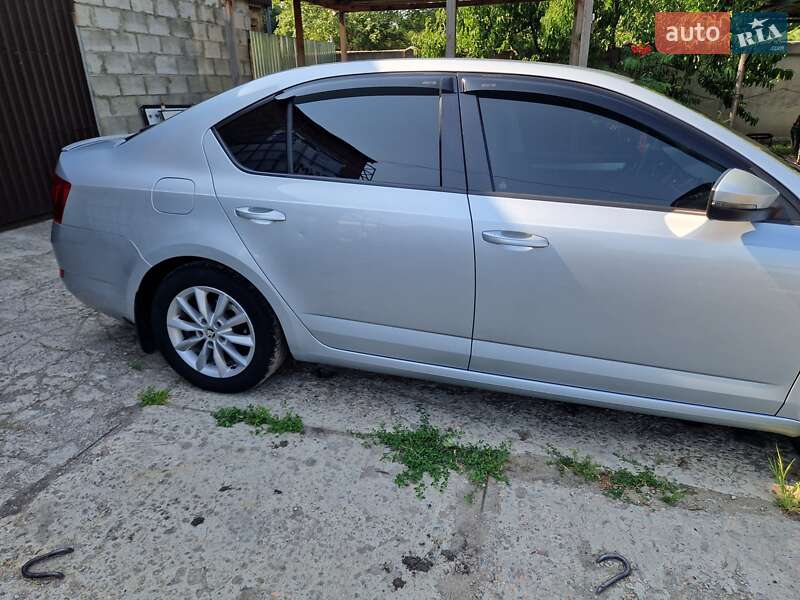 Лифтбек Skoda Octavia 2015 в Полтаве