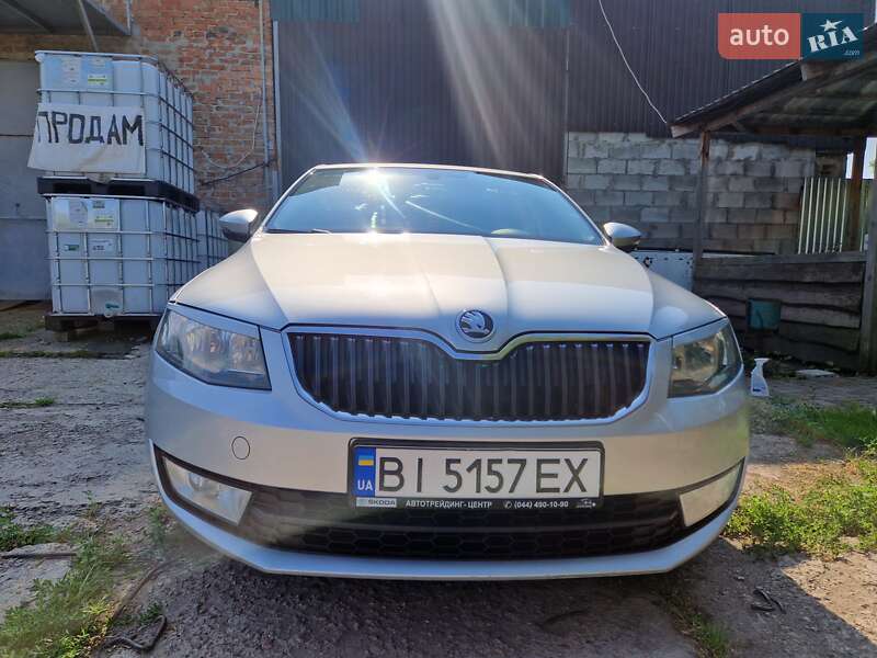 Лифтбек Skoda Octavia 2015 в Полтаве
