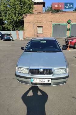 Лифтбек Skoda Octavia 2003 в Киеве