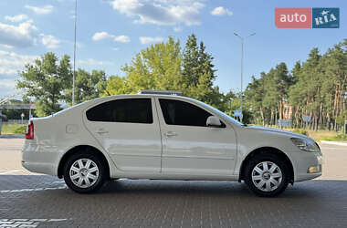 Лифтбек Skoda Octavia 2012 в 