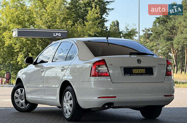 Лифтбек Skoda Octavia 2012 в 