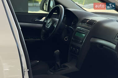 Лифтбек Skoda Octavia 2012 в 