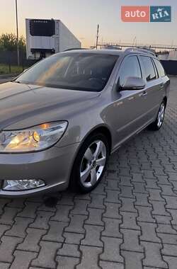 Универсал Skoda Octavia 2010 в 