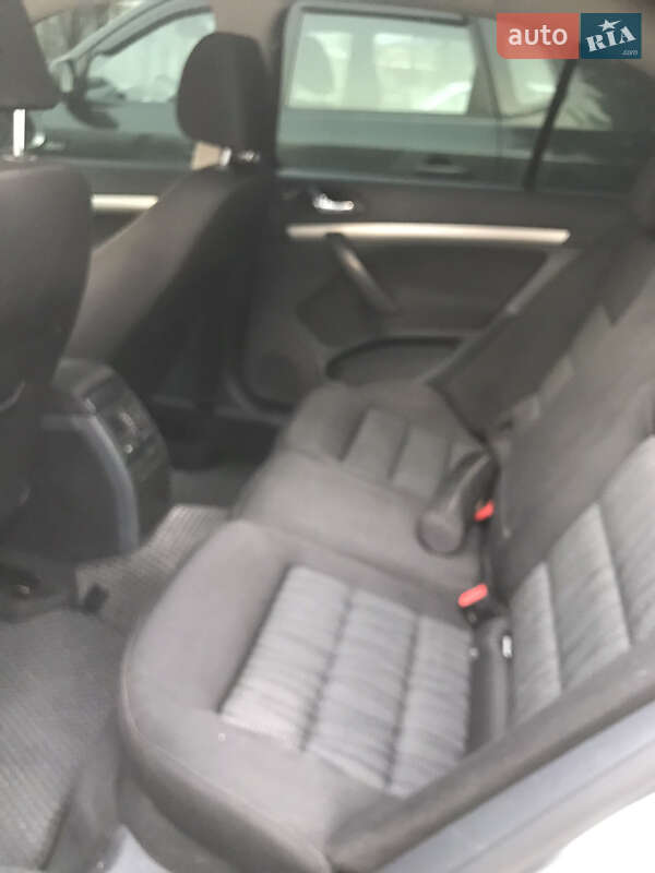 Лифтбек Skoda Octavia 2012 в Днепре