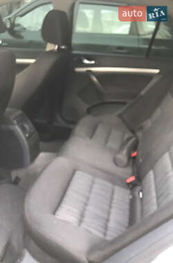 Лифтбек Skoda Octavia 2012 в 