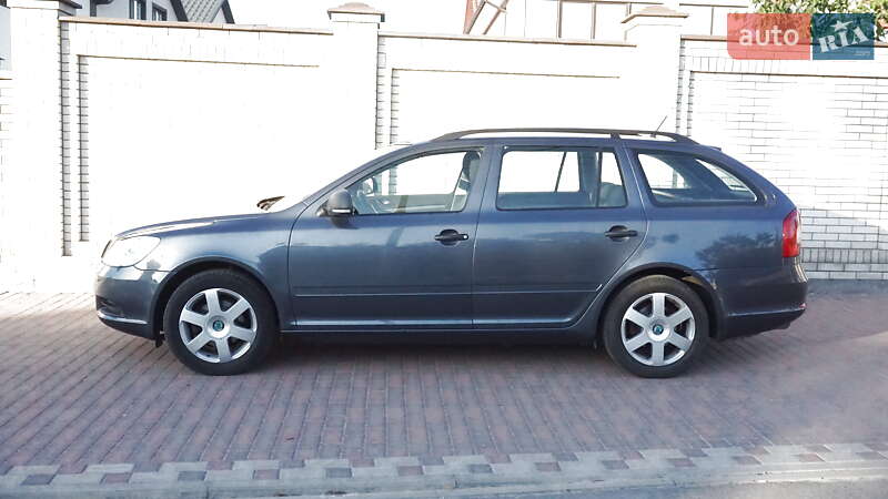 Универсал Skoda Octavia 2010 в Виннице