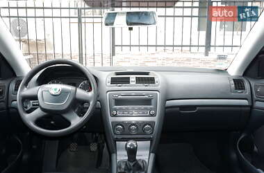 Универсал Skoda Octavia 2010 в 