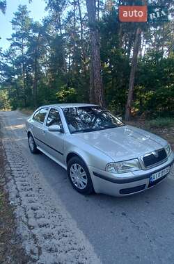 Лифтбек Skoda Octavia 2004 в Тараще