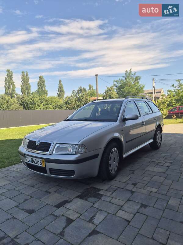 Универсал Skoda Octavia 2003 в Луцке