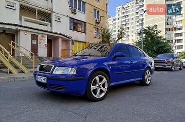 Лифтбек Skoda Octavia 2002 в Киеве
