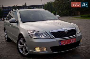 Универсал Skoda Octavia 2010 в 