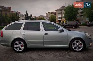 Универсал Skoda Octavia 2010 в 