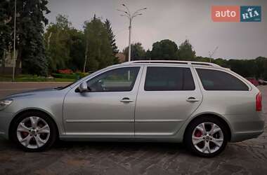 Универсал Skoda Octavia 2010 в 